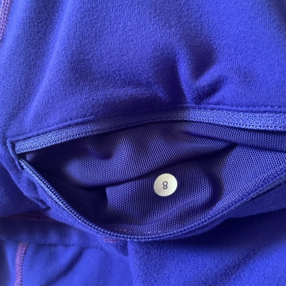 Lululemon size 8 purple long sleeve - Picture 5 of 5